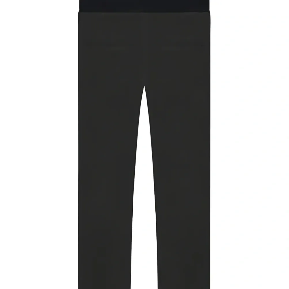 Брюки на эластичном поясе Брюки на эластичном поясе