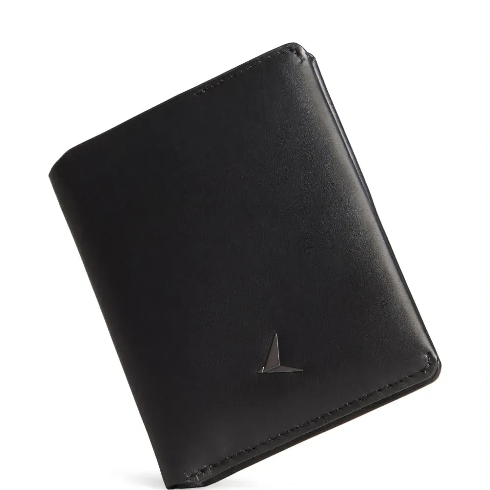 Кожаная обложка для паспорта