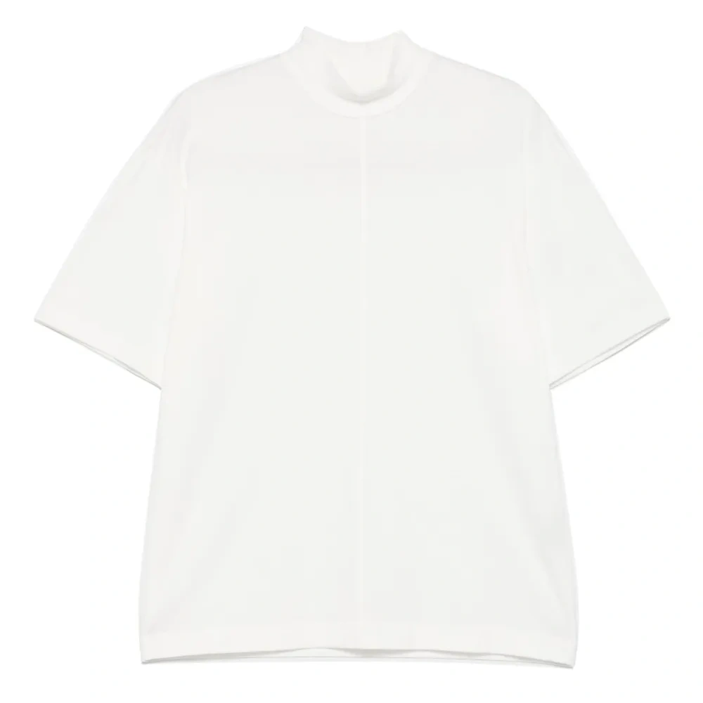 Футболка с высоким воротником