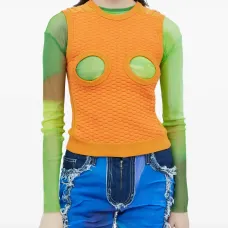 фактурный топ с вырезами