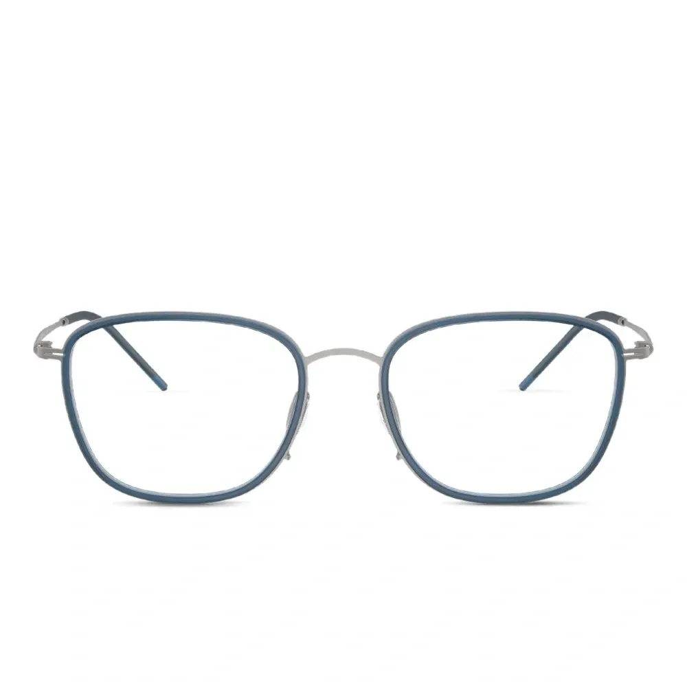 очки в прямоугольной оправе