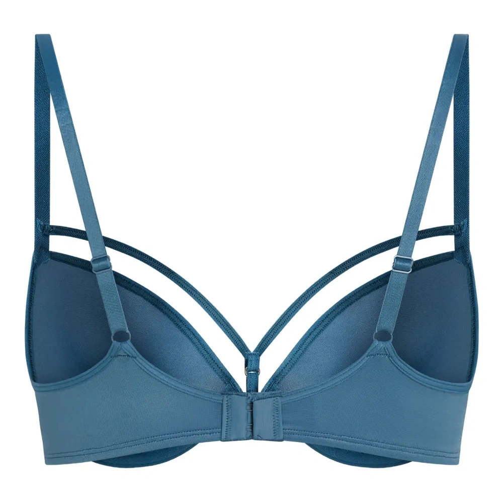 Кружевной бюстгальтер с эффектом пуш-ап