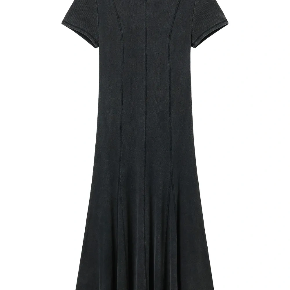 Платье в рубчик