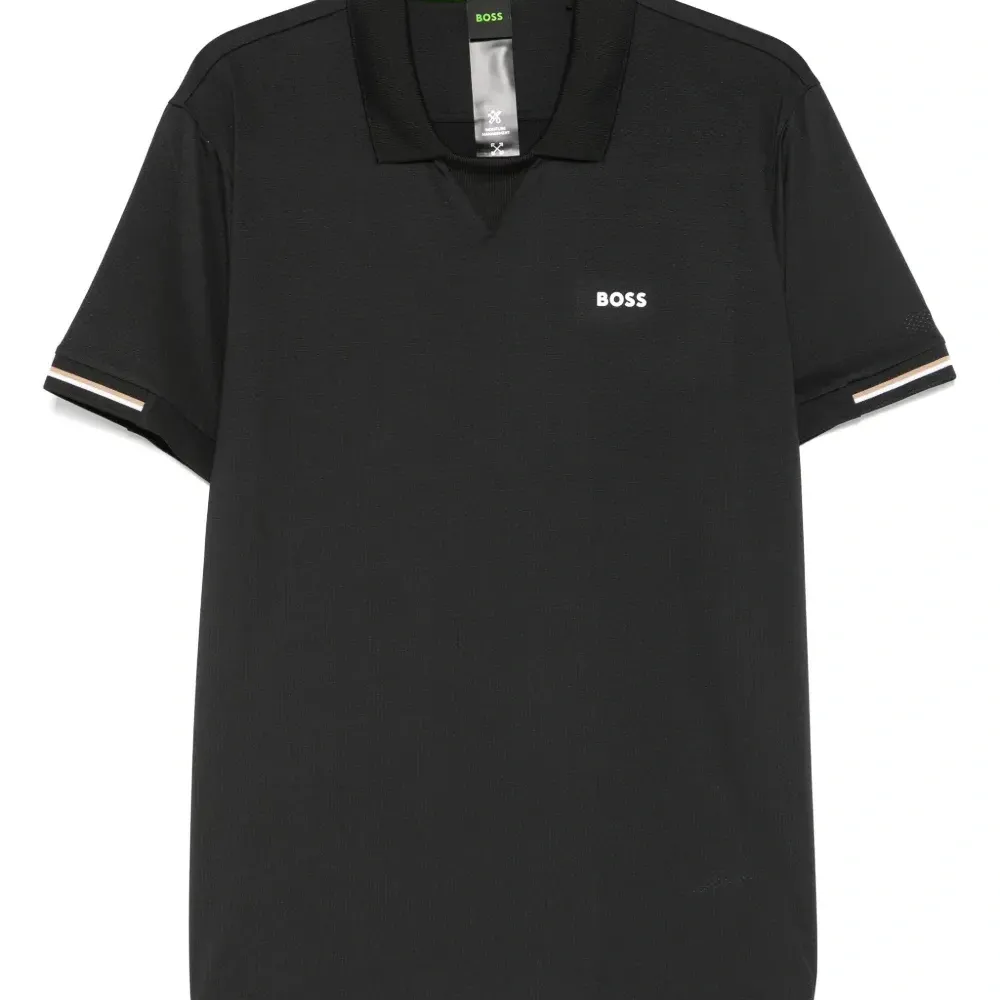 Футболка с логотипом