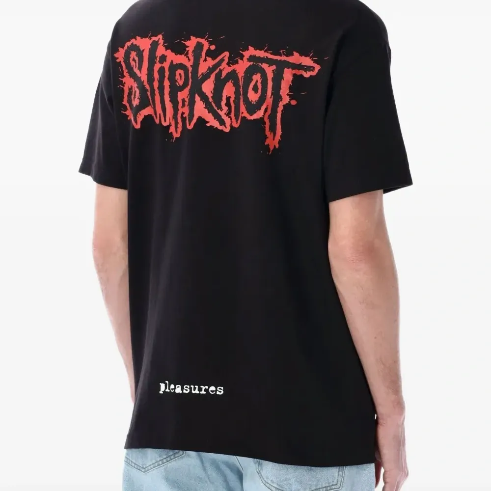 Футболка с круглым вырезом