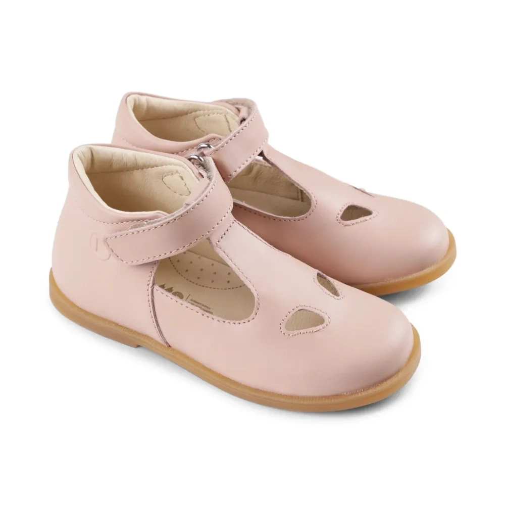 Кожаные сандалии