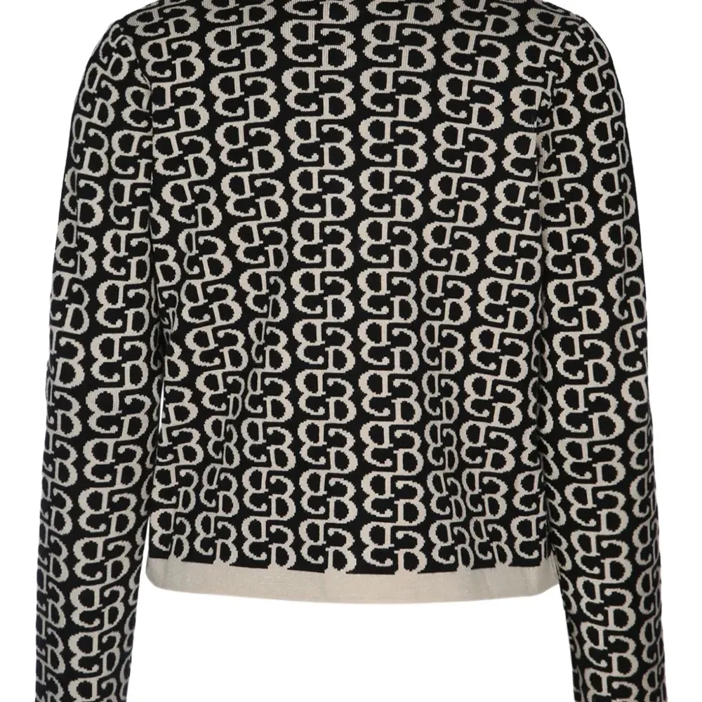 Кардиган с монограммой