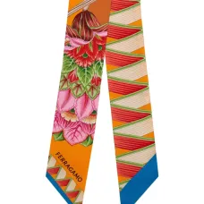 Шелковый шарф с графичным принтом