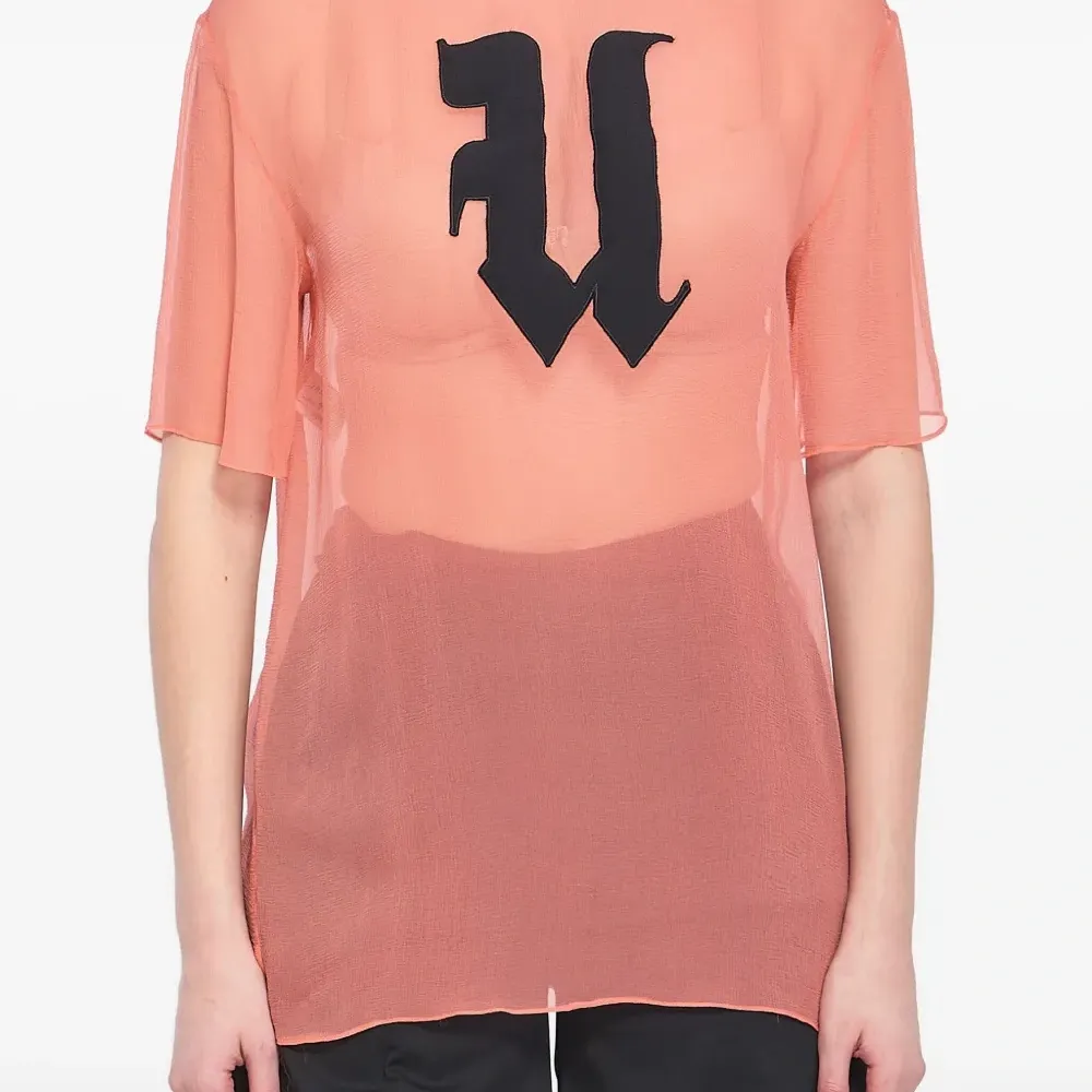 Футболка с логотипом