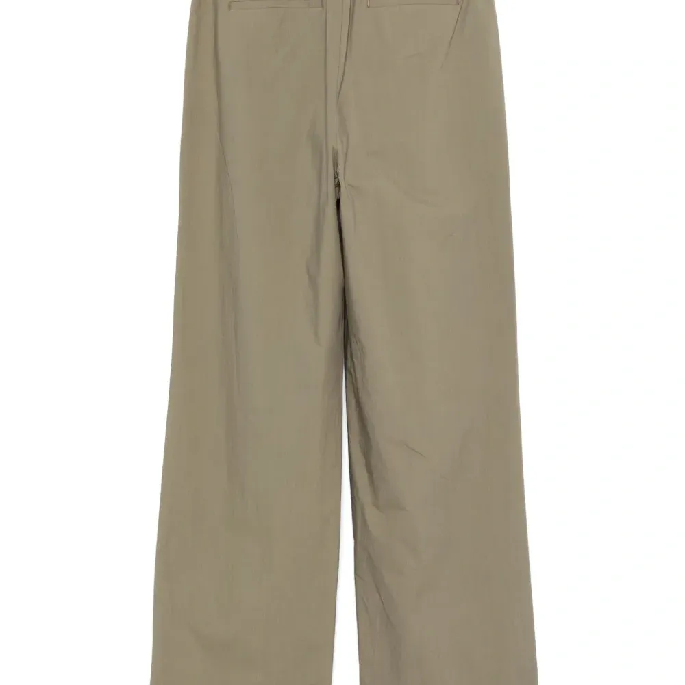 Брюки со складками