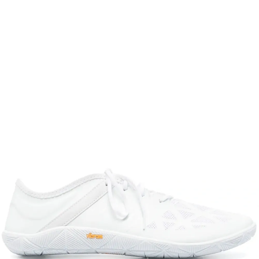 Кроссовки UX200