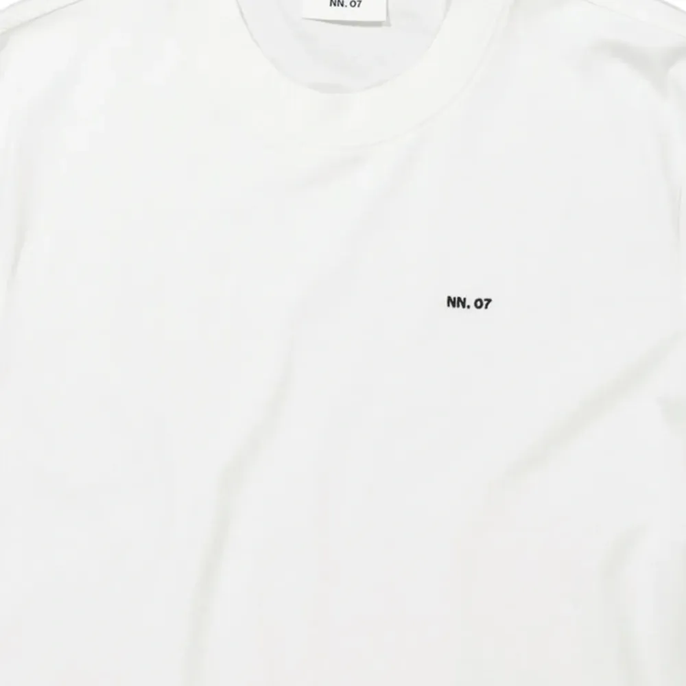 Футболка Adam