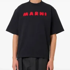 Футболка с вышитым логотипом