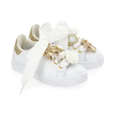 кроссовки с цветочной аппликацией