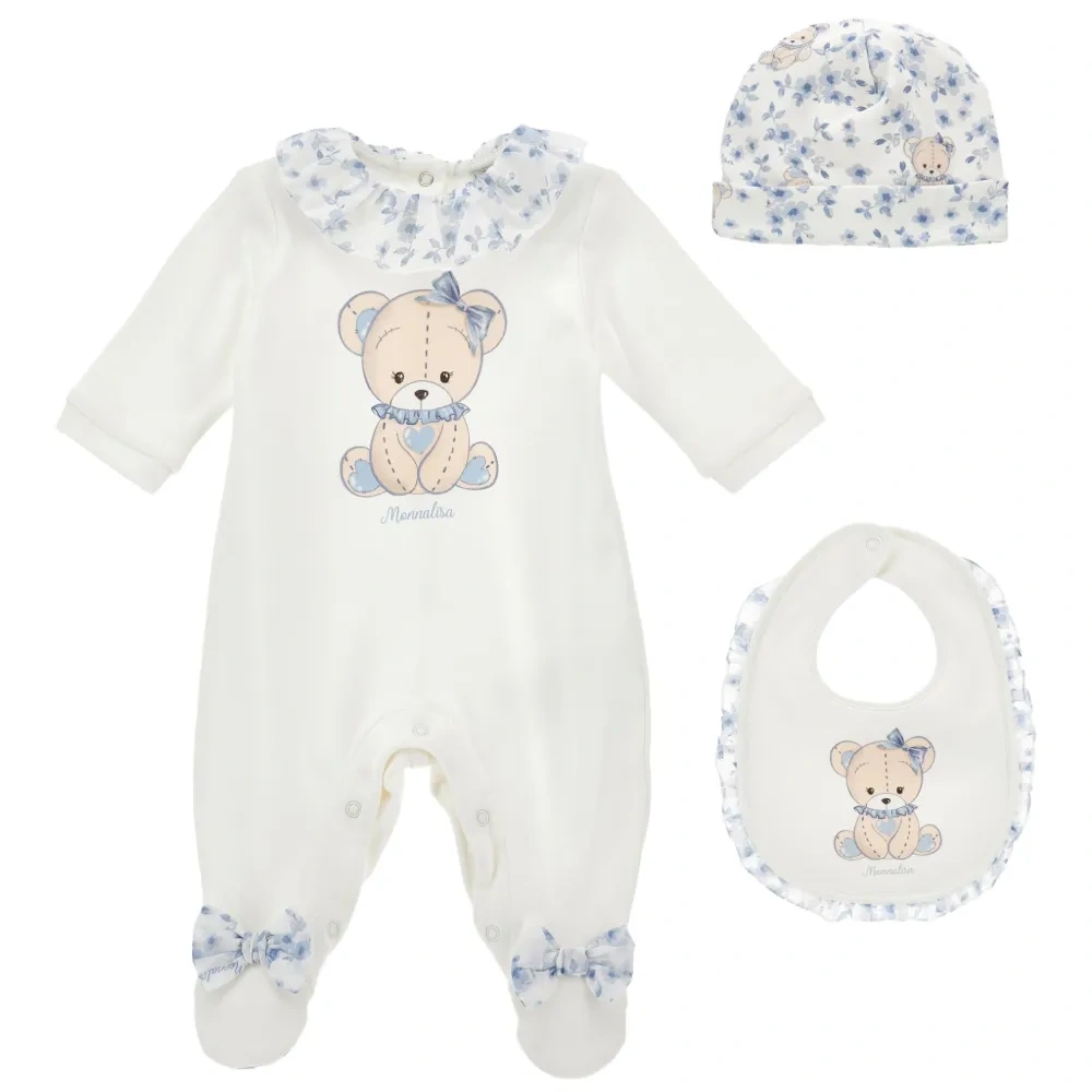 комплект из комбинезона, шапки и нагрудника