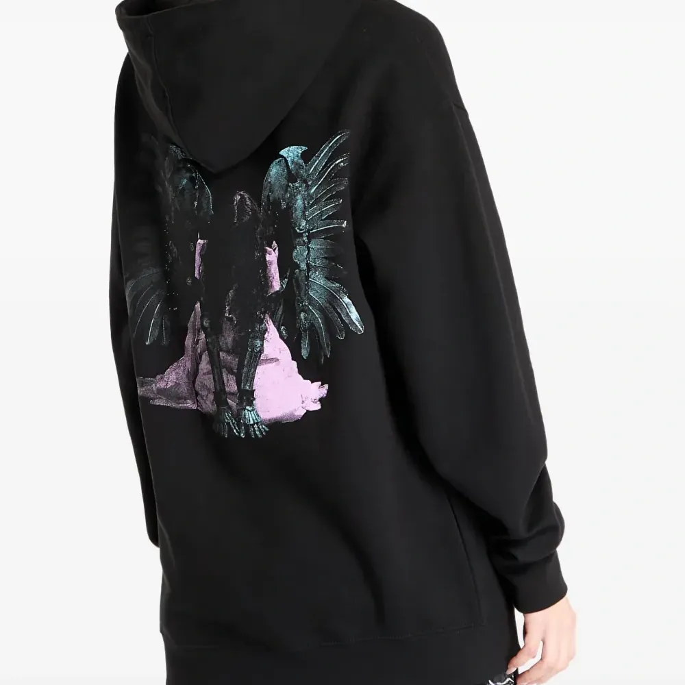 худи из коллаборации с FTSHP