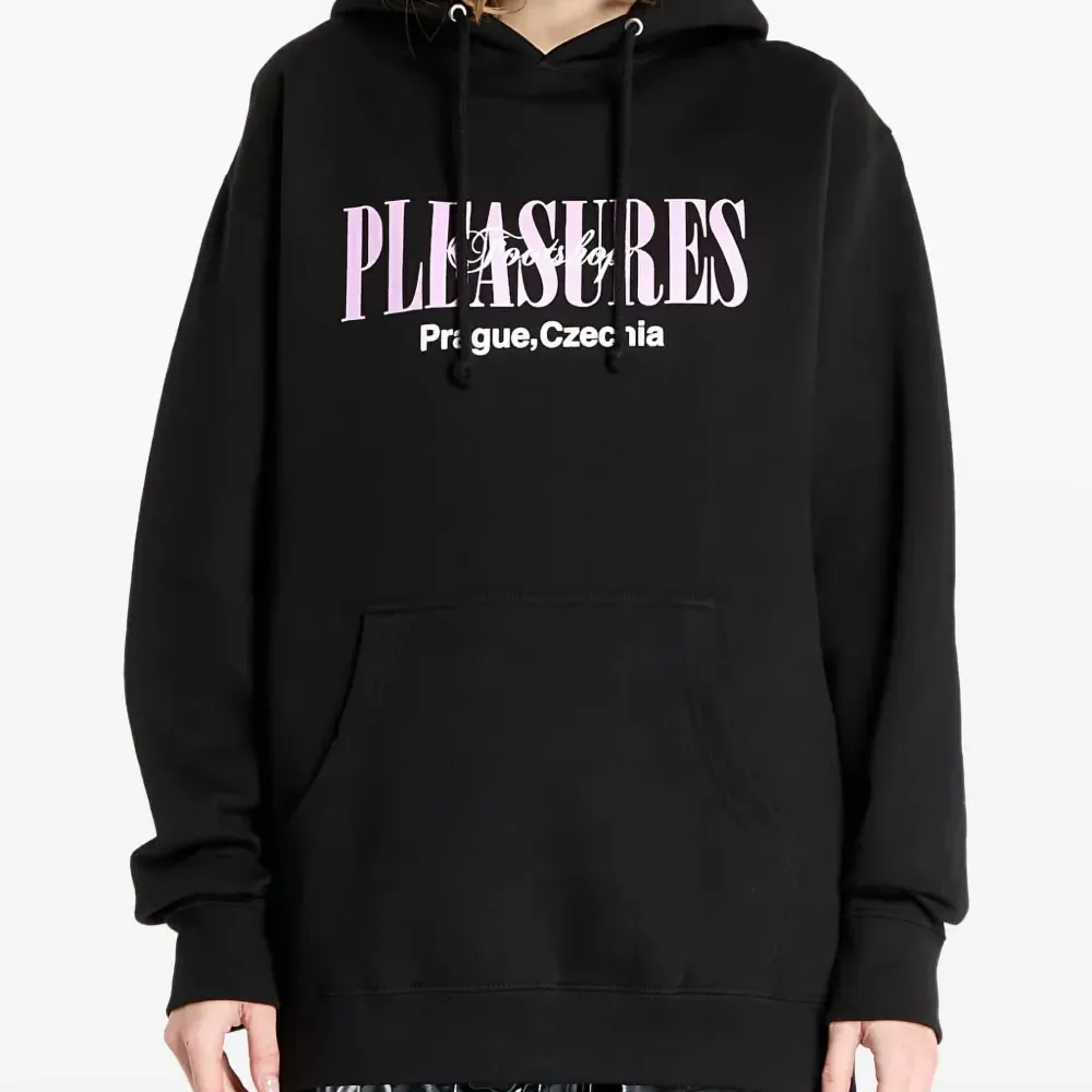 худи из коллаборации с FTSHP