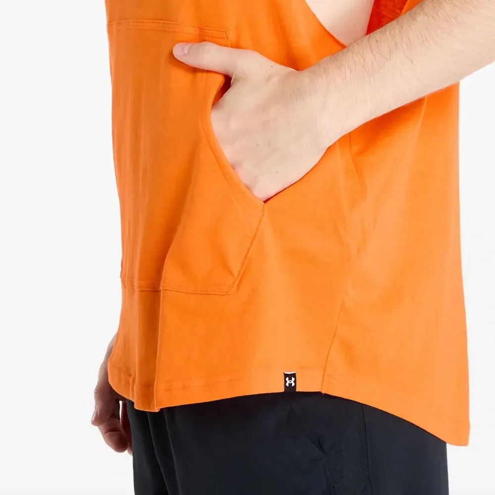 топ Project Rock с капюшоном