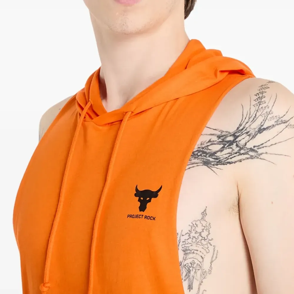 топ Project Rock с капюшоном