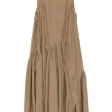 Плиссированное платье с асимметричным подолом