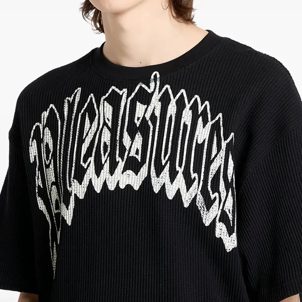 футболка с круглым вырезом