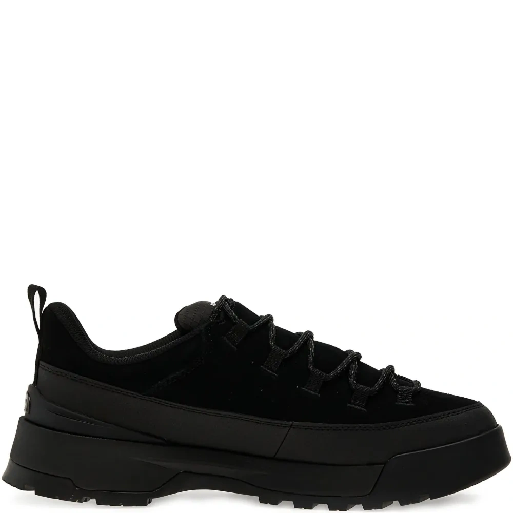 Кроссовки на массивной подошве