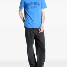 Футболка с вышитым логотипом