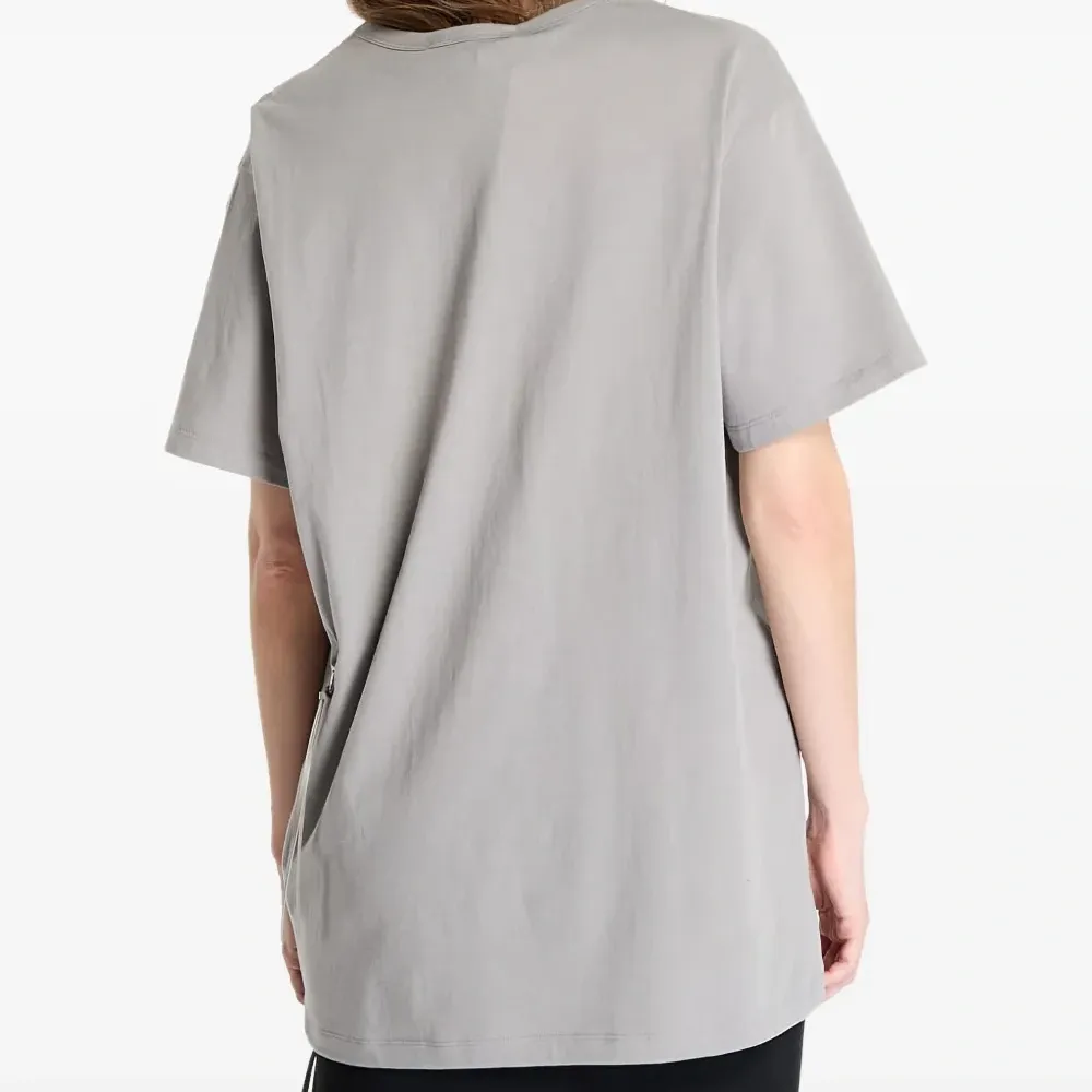 футболка оверсайз с круглым вырезом