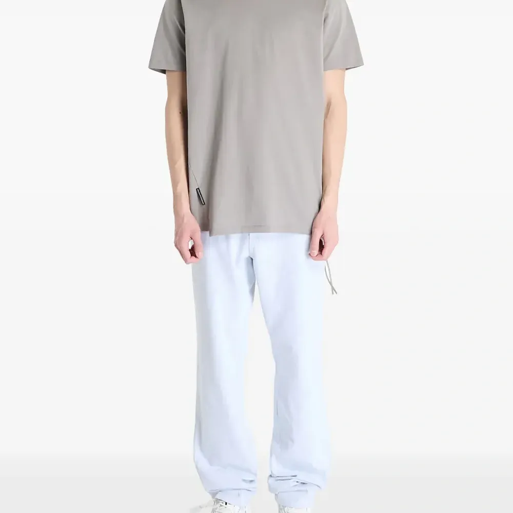 футболка оверсайз с круглым вырезом