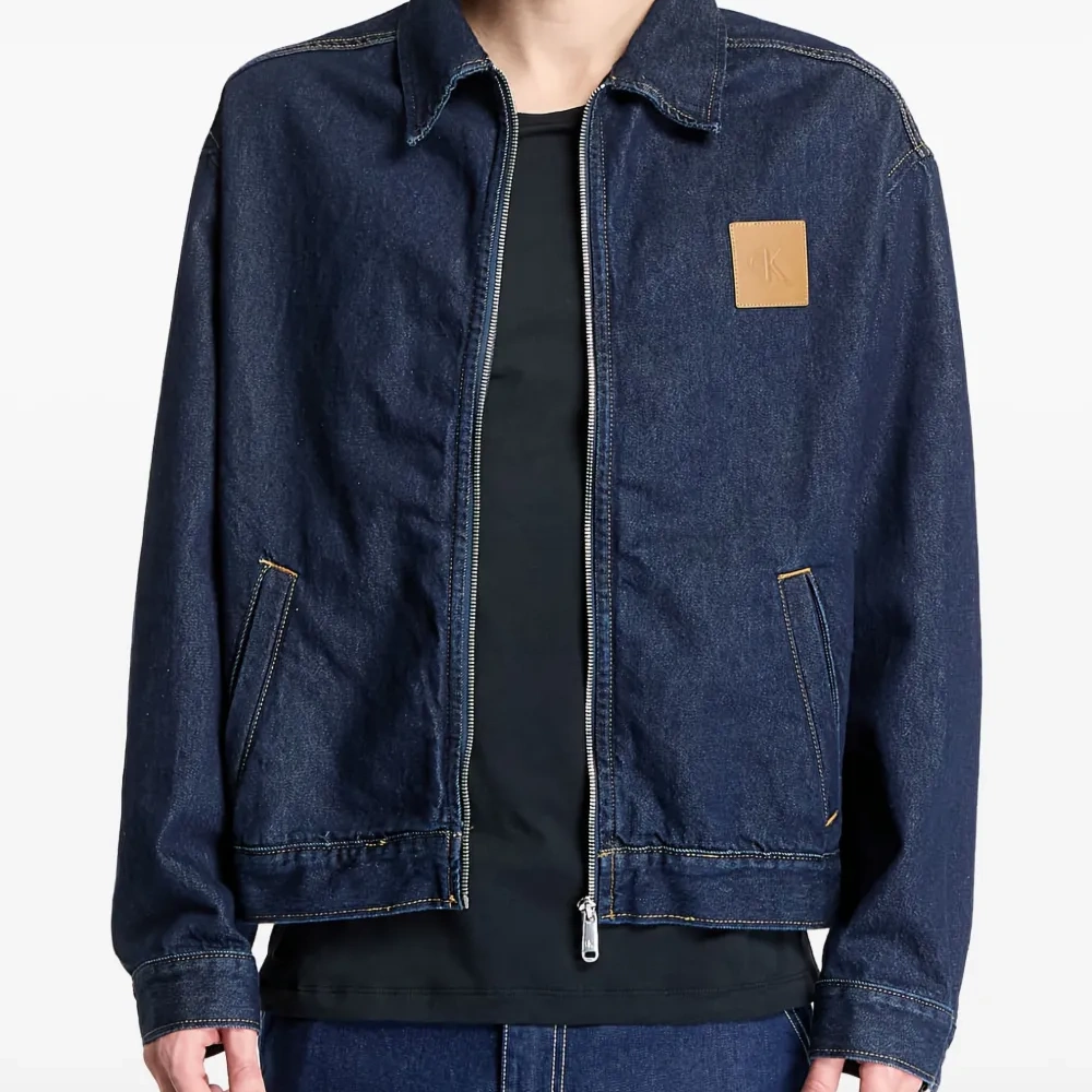 Куртка на пуговицах