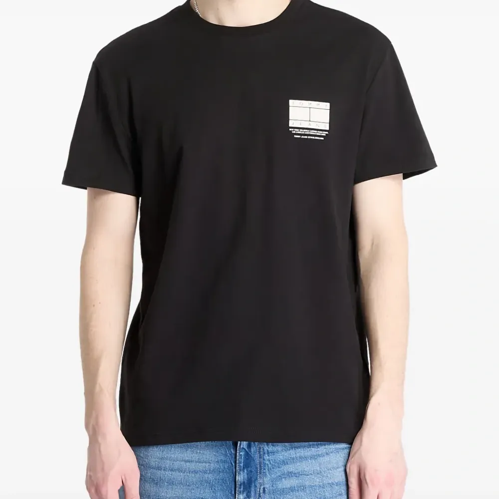 Футболка с логотипом