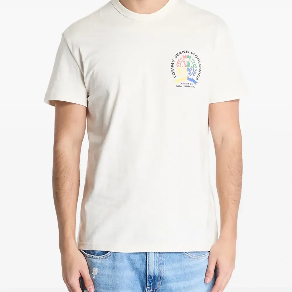 Футболка с логотипом