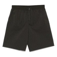 Шорты-бермуды с эластичным поясом