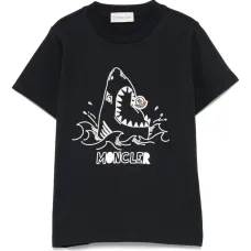 Футболка с вышивкой