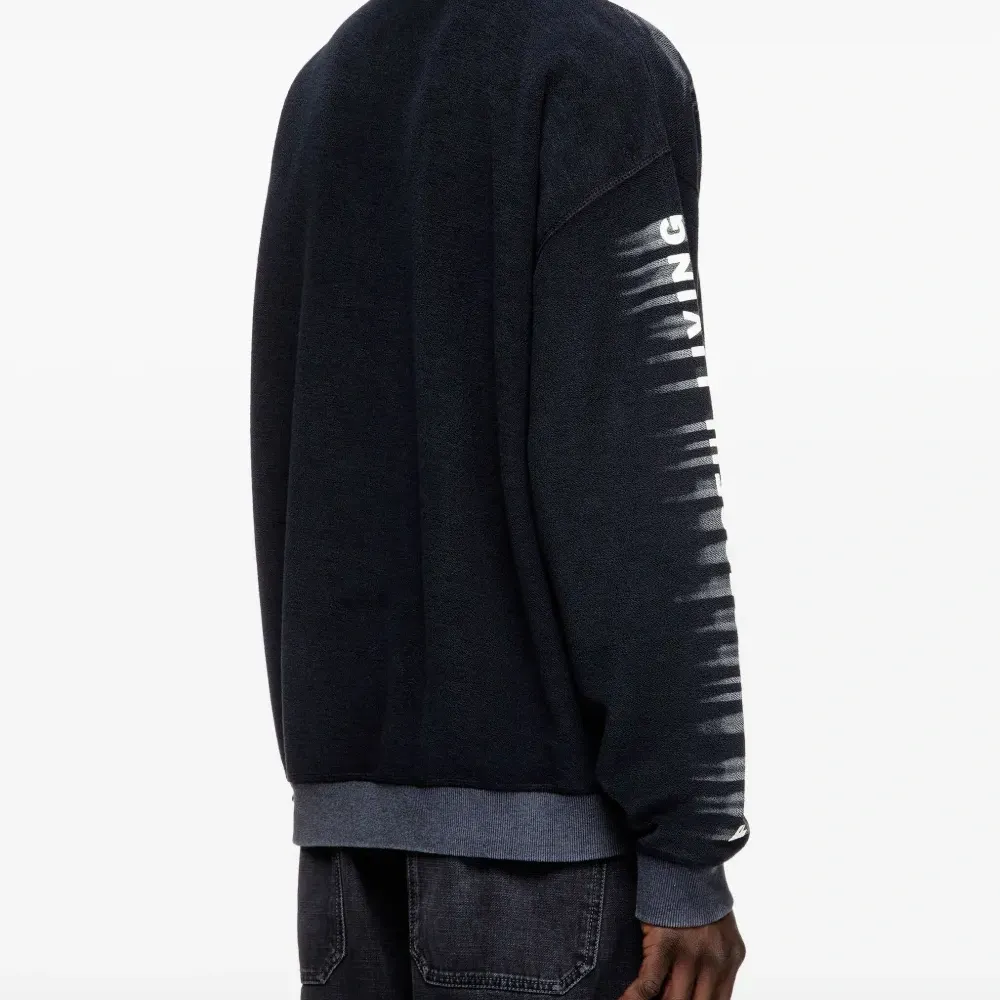 Толстовка с логотипом