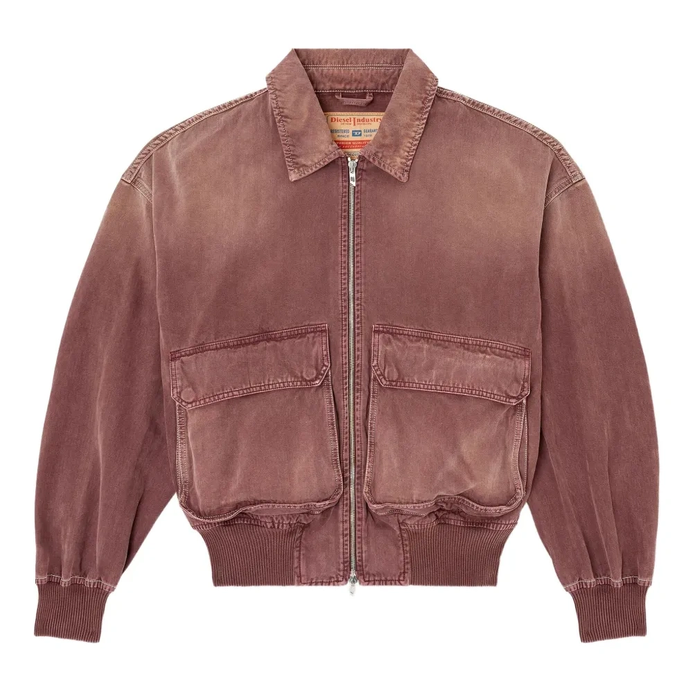 Джинсовая куртка с карманами