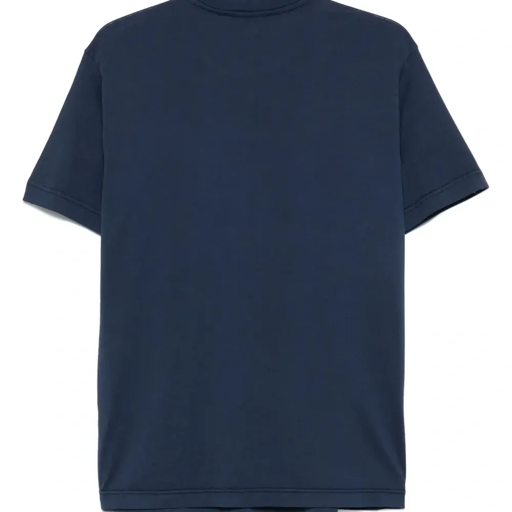 Футболка с круглым вырезом