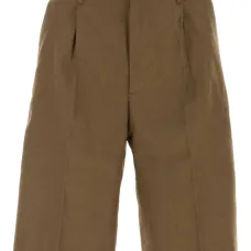 Шорты-бермуды строгого кроя