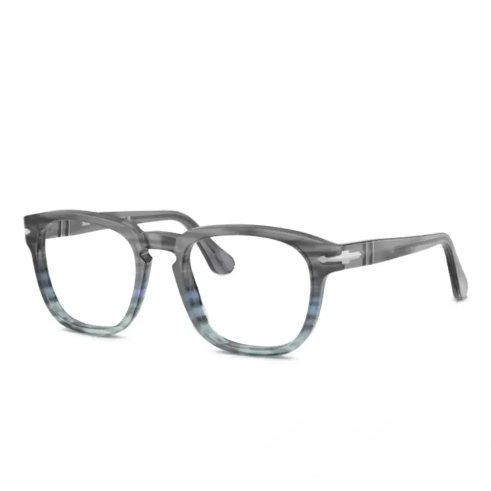 Очки в круглой оправе