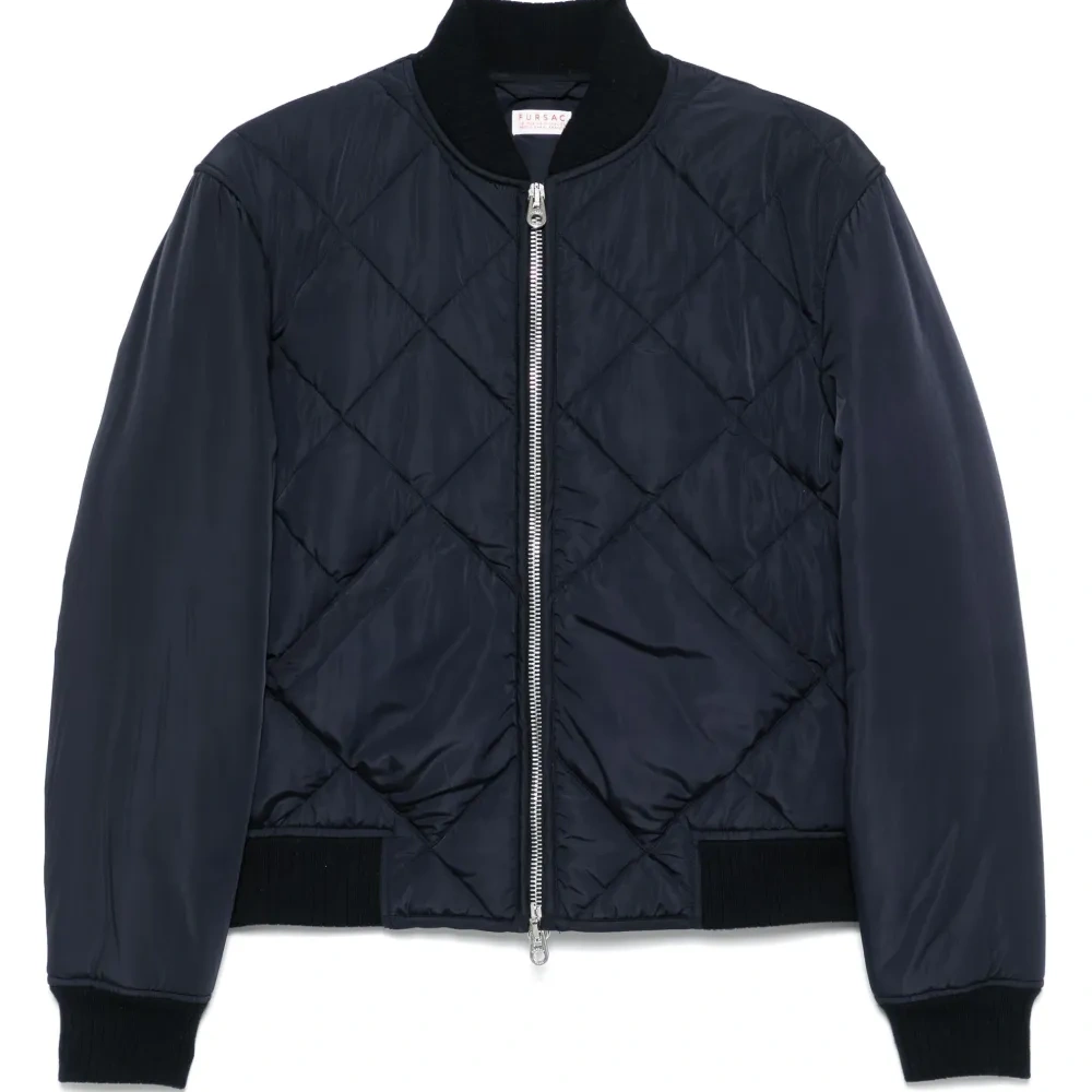 Дутый стеганый бомбер