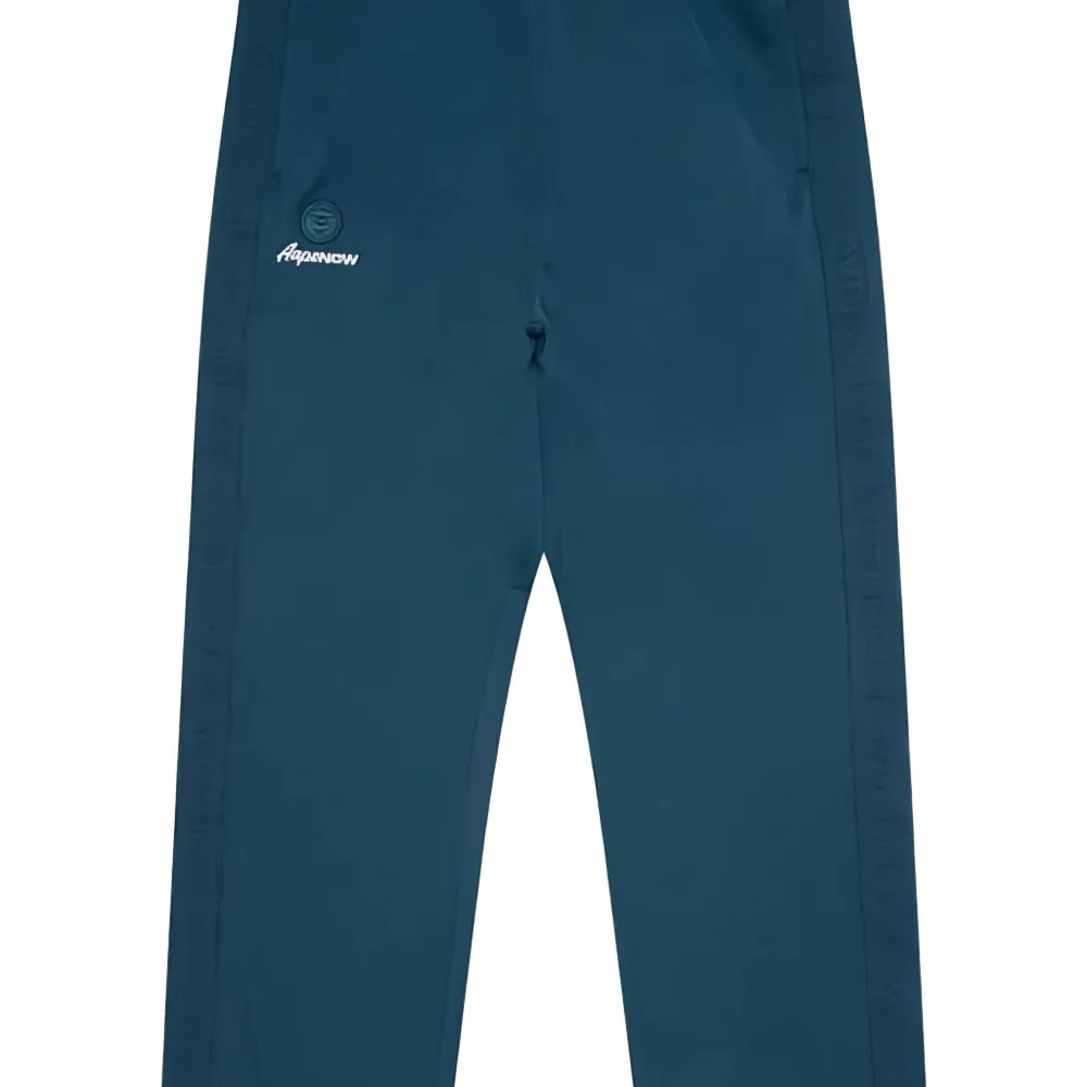 Спортивные брюки со швами