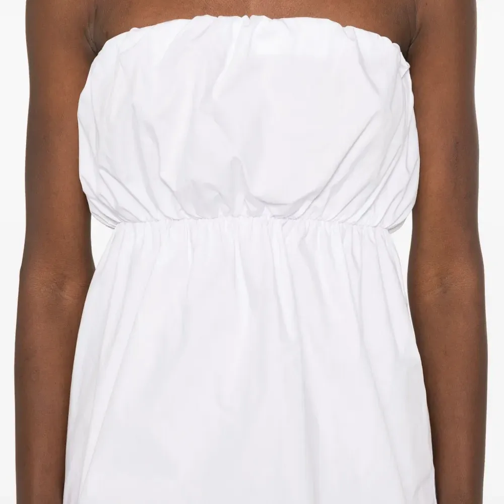 Топ без бретелей