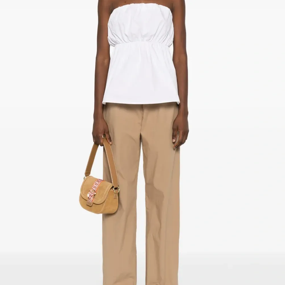 Топ без бретелей