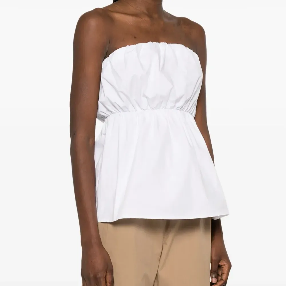 Топ без бретелей