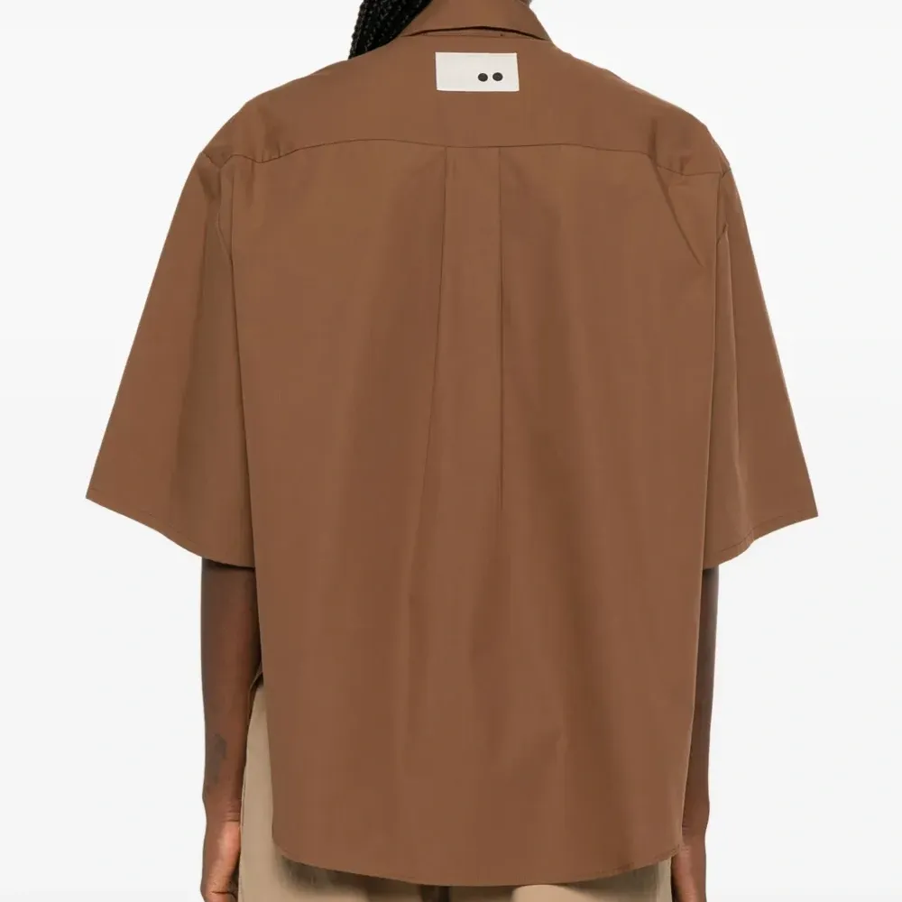 Рубашка на пуговицах Рубашка на пуговицах