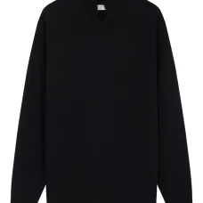 Свитер с высоким воротником