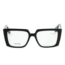 Очки в квадратной оправе