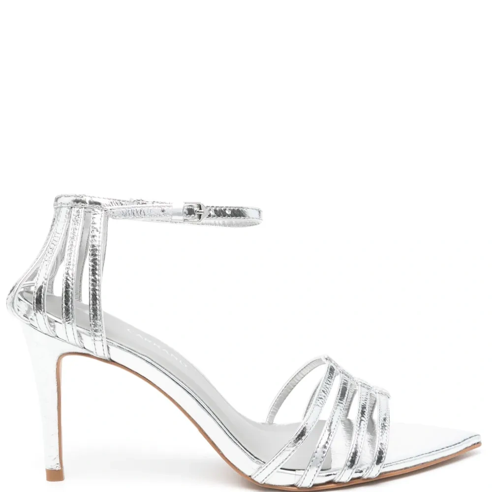 Босоножки на каблуке