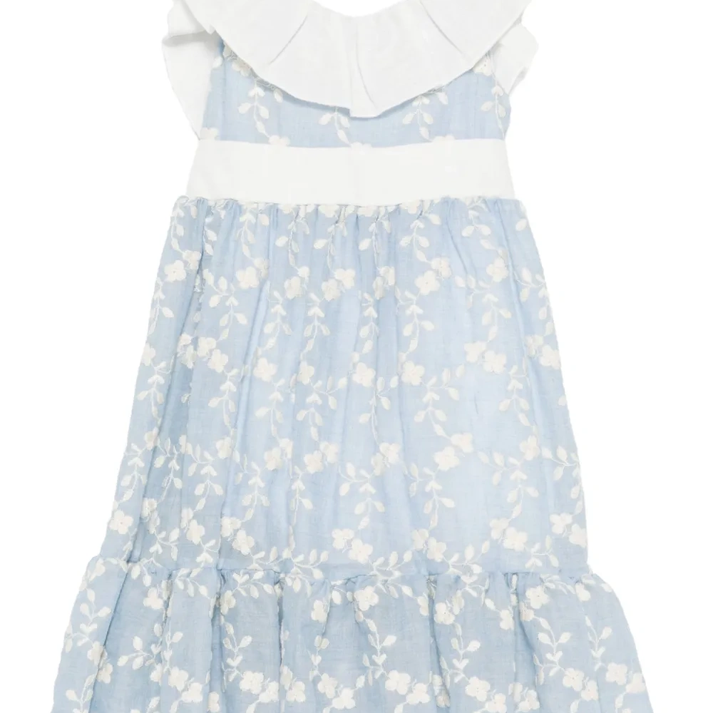 Платье с цветочной вышивкой