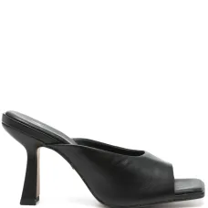 Босоножки с ремешками